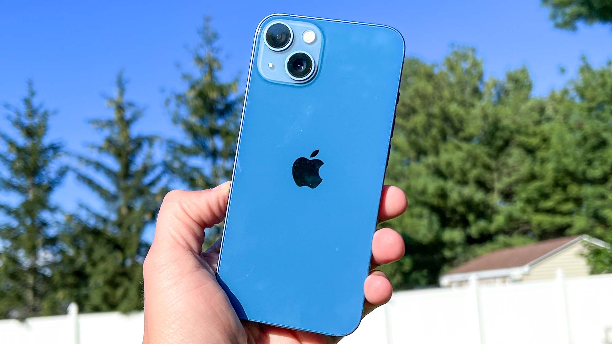 Why iPhone 13 is the Best Phone Ever Made? the popping post